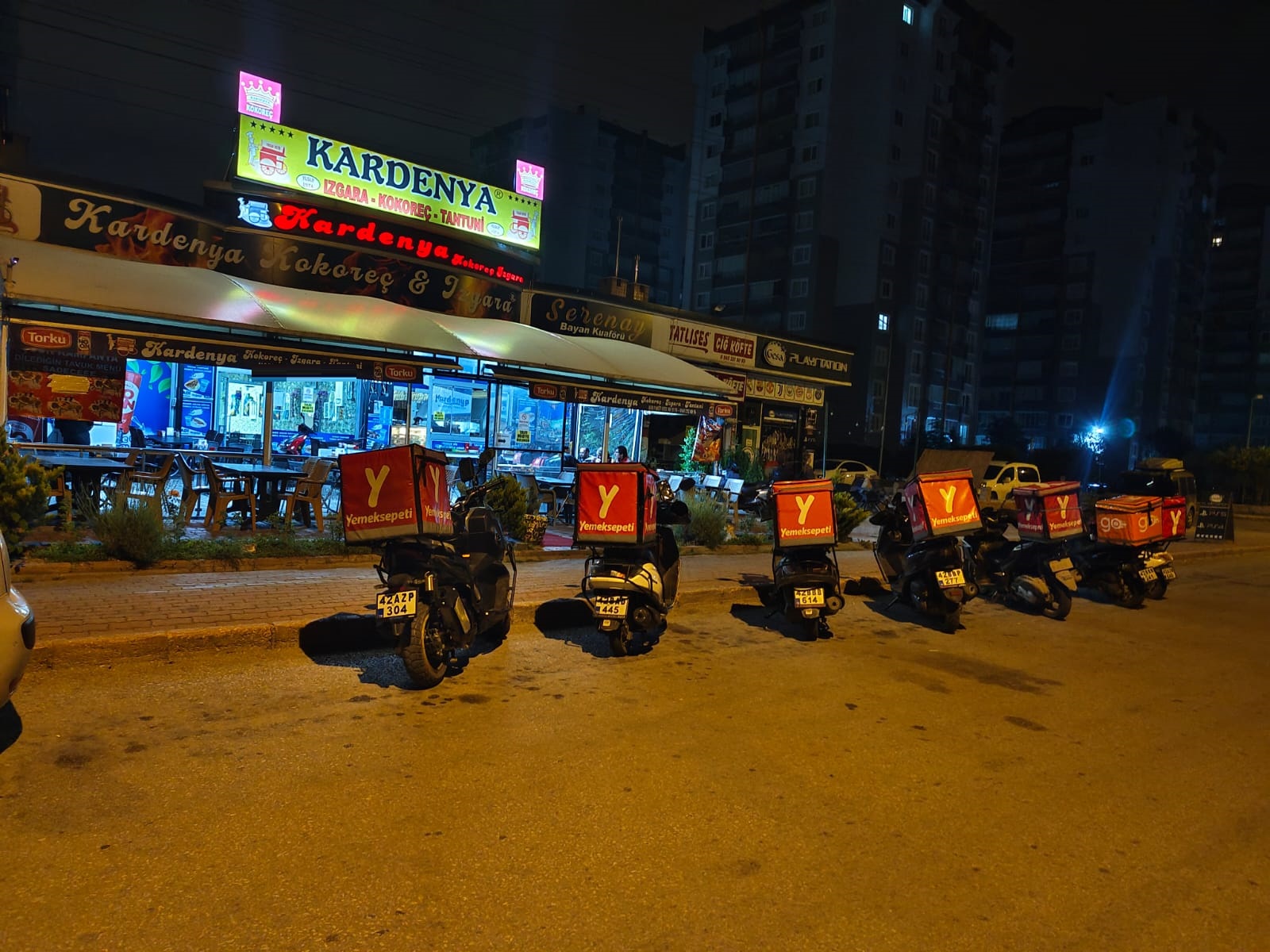Kardenya Kokoreç Yusuf Usta